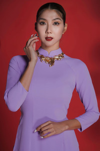 Ngọc Quyên diện áo dài đón Tết Quý Mão trên đất Mỹ