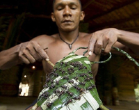 Những nghi lễ trưởng thành đáng sợ vẫn còn tồn tại trên thế giới