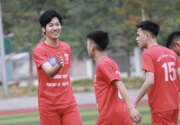 [ẢNH] Loạt trận 14h30 ngày 30-12