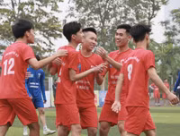 [ẢNH] Loạt trận 15h30 chiều 23-12