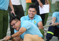 Thanh niên, Công an Thủ đô trổ tài bắn cung, kéo co...