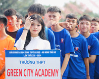 Nữ sinh Hà Nội khoe sắc trong ngày hội bóng đá học sinh An ninh Thủ đô