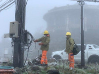 Cán bộ ngành điện 