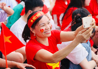 Sắc màu Tổ quốc nhuộm thắm bước quân hành