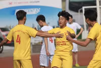 [ẢNH] Loạt trận 10h ngày 3-1-2021