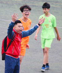 Bùng nổ cảm xúc vòng tứ kết