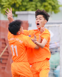 Bùng nổ cảm xúc vòng tứ kết