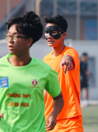 Xuất hiện 'phiên bản' Mbappe ở giải bóng đá học sinh