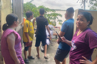 Tập trung lực lượng hỗ trợ bà con Chương Dương 