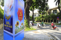 Rực rỡ cờ hoa chào mừng Đại hội lần thứ XVII Đảng bộ TP Hà Nội