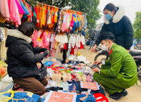 Công an Hà Nội giúp người dân đăng ký định danh điện tử