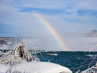 Vẻ đẹp mùa đông ở thác nước Niagara được ví như xứ sở thần tiên