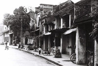 Những bức ảnh đen trắng quý giá về Hà Nội của nghệ sĩ nhiếp ảnh Lê Vượng