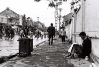 Những bức ảnh đen trắng quý giá về Hà Nội của nghệ sĩ nhiếp ảnh Lê Vượng