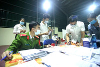 Cấp căn cước công dân gắn chíp: Vượt mọi khó khăn để phục vụ nhân dân