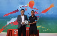 Toàn cảnh lễ khai mạc giải bóng đá học sinh THPT Hà Nội 2022