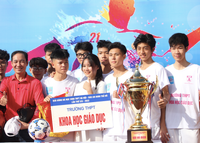 Toàn cảnh lễ khai mạc giải bóng đá học sinh THPT Hà Nội 2022