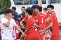 Hình ảnh loạt trận 10h ngày 4-12