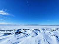 Cảnh sắc kỳ vĩ của những hồ nước đóng băng trên thế giới