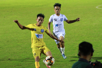 Văn Quyến đứng ngồi không yên trong chiến thắng nghẹt thở của U17 SLNA