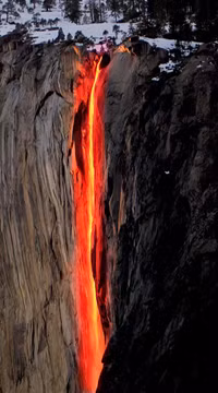 Những thác nước kỳ lạ trái với quy luật tự nhiên trên thế giới