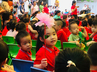 Muôn vàn cảm xúc của trẻ nhỏ trong ngày khai giảng năm học mới