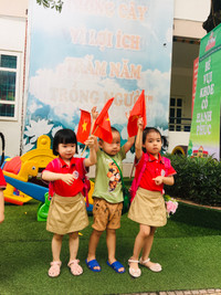 Muôn vàn cảm xúc của trẻ nhỏ trong ngày khai giảng năm học mới