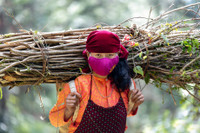 Khoảnh khắc ghi ở Hà Giang chung sống an toàn với dịch Covid-19