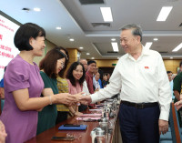 Tổng Bí thư Tô Lâm tiếp xúc cử tri Hà Nội, kiểm tra điểm phục vụ hành chính công phường Đống Đa