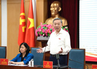 Tổng Bí thư Tô Lâm tiếp xúc cử tri Hà Nội, kiểm tra điểm phục vụ hành chính công phường Đống Đa