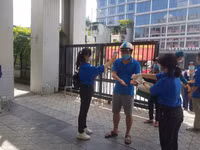 Hà Nội: Xếp hàng, đội nắng chờ mua bánh trung thu nổi tiếng