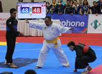 Đối thủ Thái Lan dùng chiêu trò, võ sỹ Việt Nam mất HCV trong gang tấc