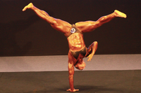 Nữ lực sỹ Việt phô diễn vẻ đẹp hình thể