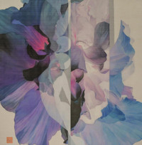 Những cô nàng trút xiêm y trên nền lụa mỏng manh