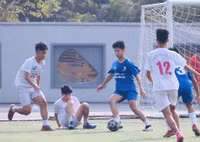 Cuộc đối đầu nghẹt thở giữa 2 nhà cựu vô địch
