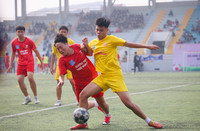 Trường Thực nghiệm chia tay giải sau trận đấu kịch tính với THPT Hà Nội Amsterdam