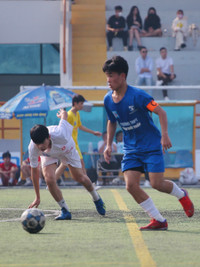 Cuộc đối đầu nghẹt thở giữa 2 nhà cựu vô địch