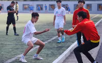 Chùm ảnh loạt trận 14h ngày 19-11