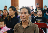 Nghĩa đồng bào và những nụ cười giúp vơi nỗi lo sau bão