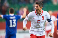 8 ngôi sao đương đại ghi bàn nhiều nhất cho đội tuyển quốc gia