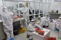 Giữa tâm dịch Covid-19 ở Hải Dương: Thăm 