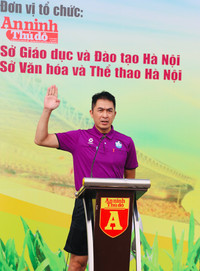 Toàn cảnh khai mạc Giải bóng đá học sinh THPT Hà Nội - An ninh Thủ đô 2025