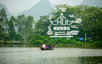 Chùa Hương mở cửa đón khách