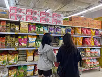 Hà Nội: Người dân lại đổ dồn đi mua lương thực, thực phẩm tích trữ