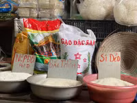 Hà Nội: Người dân lại đổ dồn đi mua lương thực, thực phẩm tích trữ