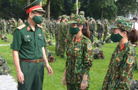 Những “bông hồng thép” xung phong vào tuyến đầu chống dịch