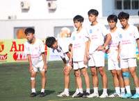 Chơi hơn người, THPT Phan Huy Chú chật vật giành vé chung kết