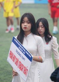 Fan nữ hâm nóng trận chung kết mùa giải 2023