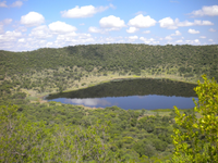 Những hố thiên thạch triệu năm tuổi nổi tiếng trên thế giới