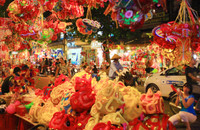 Phố Hàng Mã đón mùa Trung thu
